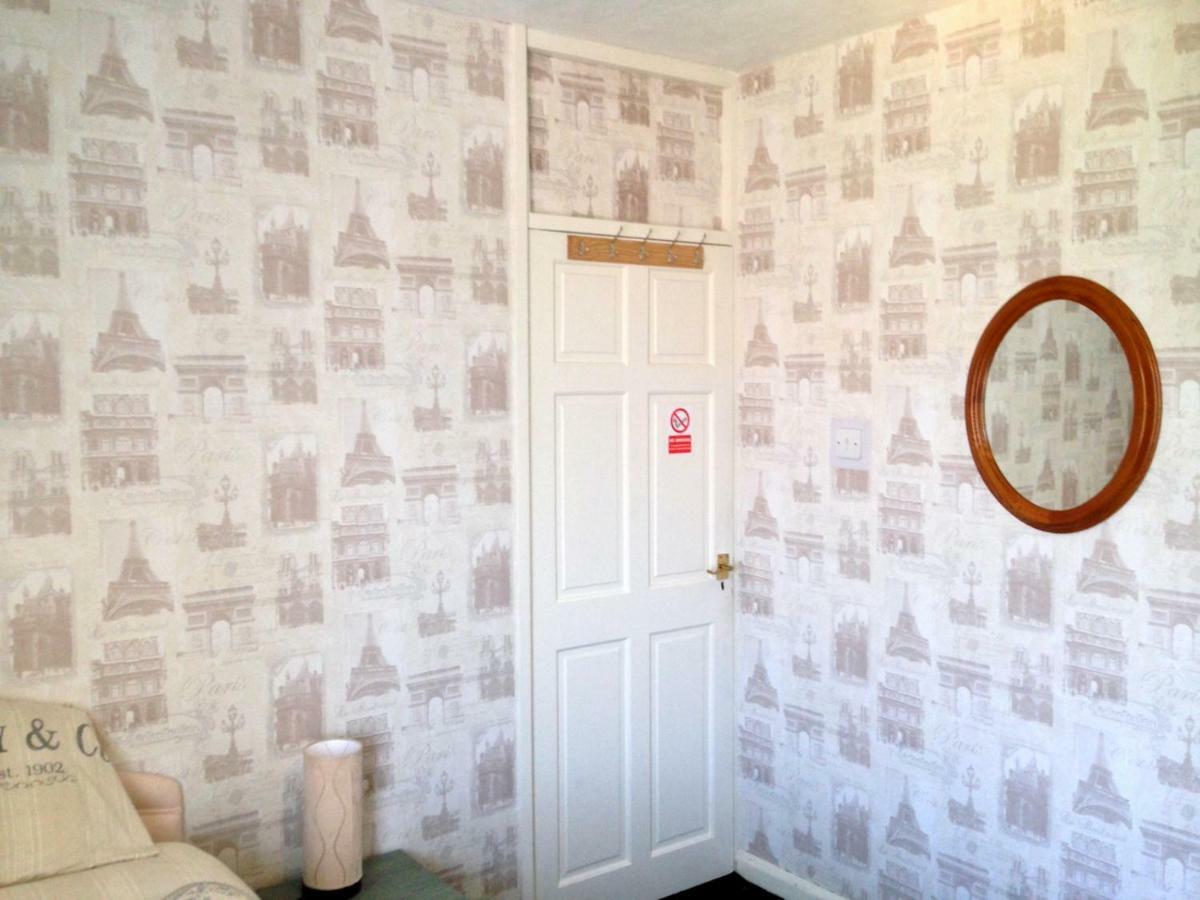 Liverpool Airport Rooms Speke Exterior photo